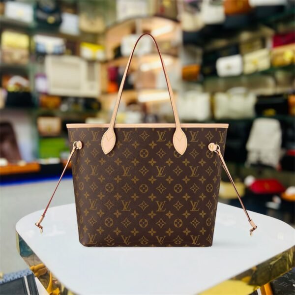 LV NEVER FULL - Image 5