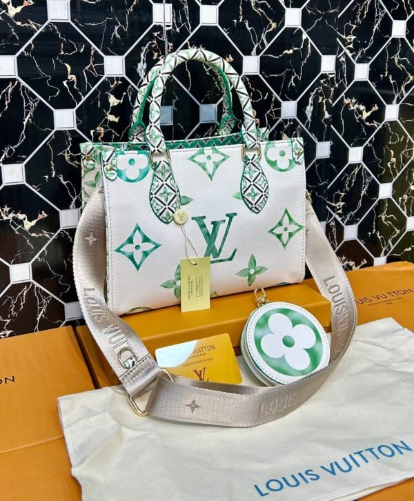 LOUIS VUITTON - Image 11